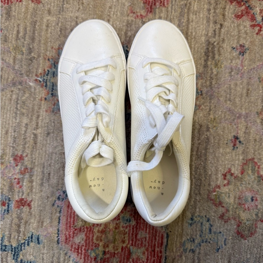 a new day White Women's Sneakers